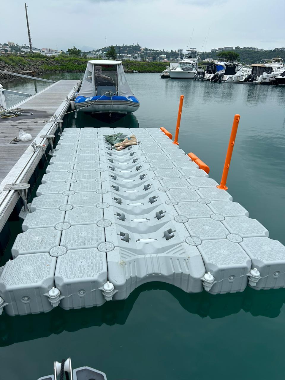 Heavy-Duty Modular Boat Dock – 26' x 10' (8m x 3m)