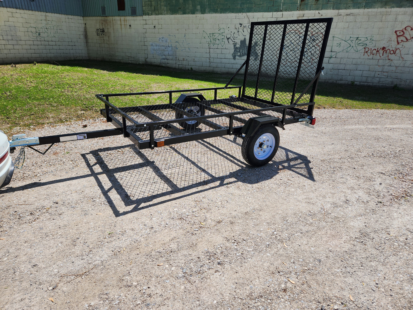 5x8 UTILITY TRAILER WITH GATES AND TILT! BLACK