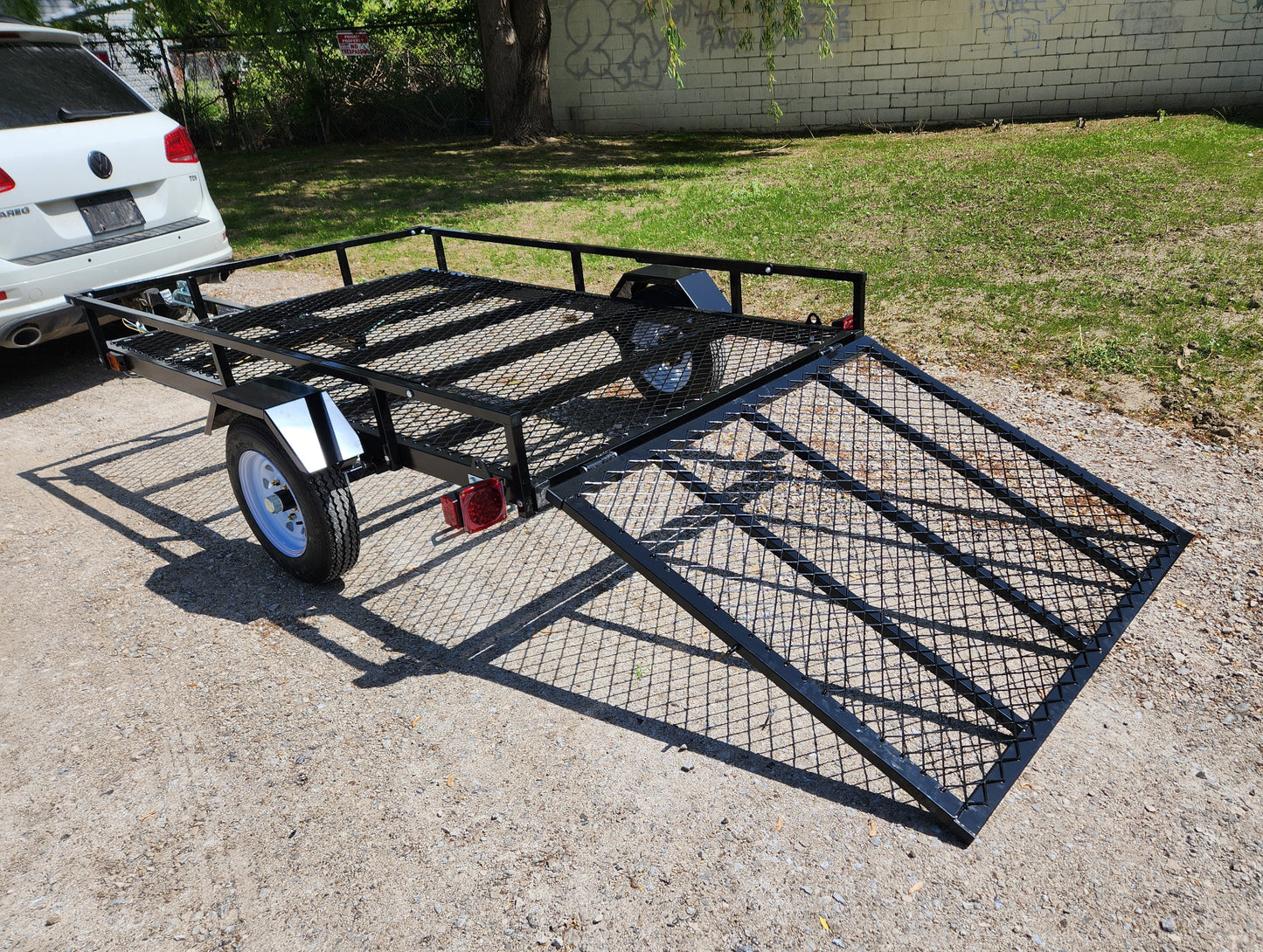 5x8 UTILITY TRAILER WITH GATES AND TILT! BLACK