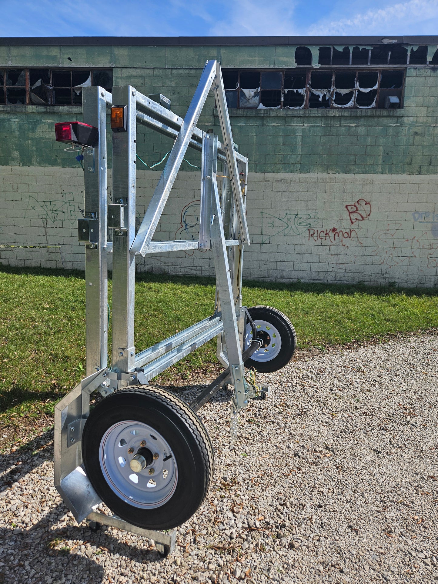 FREEDOM ULTRA 5X8 GALVANIZED FOLDING UTILITY TRAILER