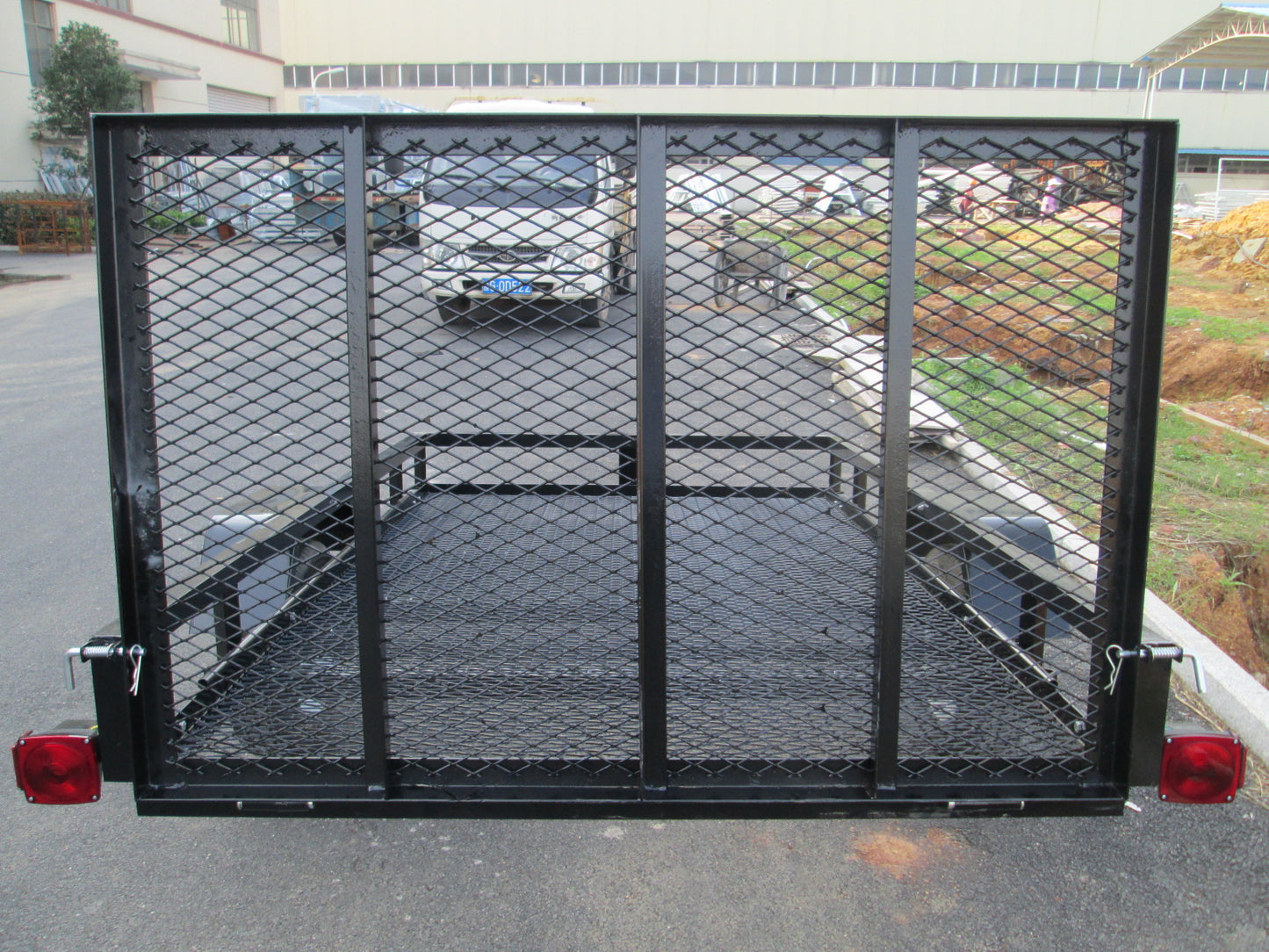 5x8 UTILITY TRAILER WITH GATES AND TILT! BLACK