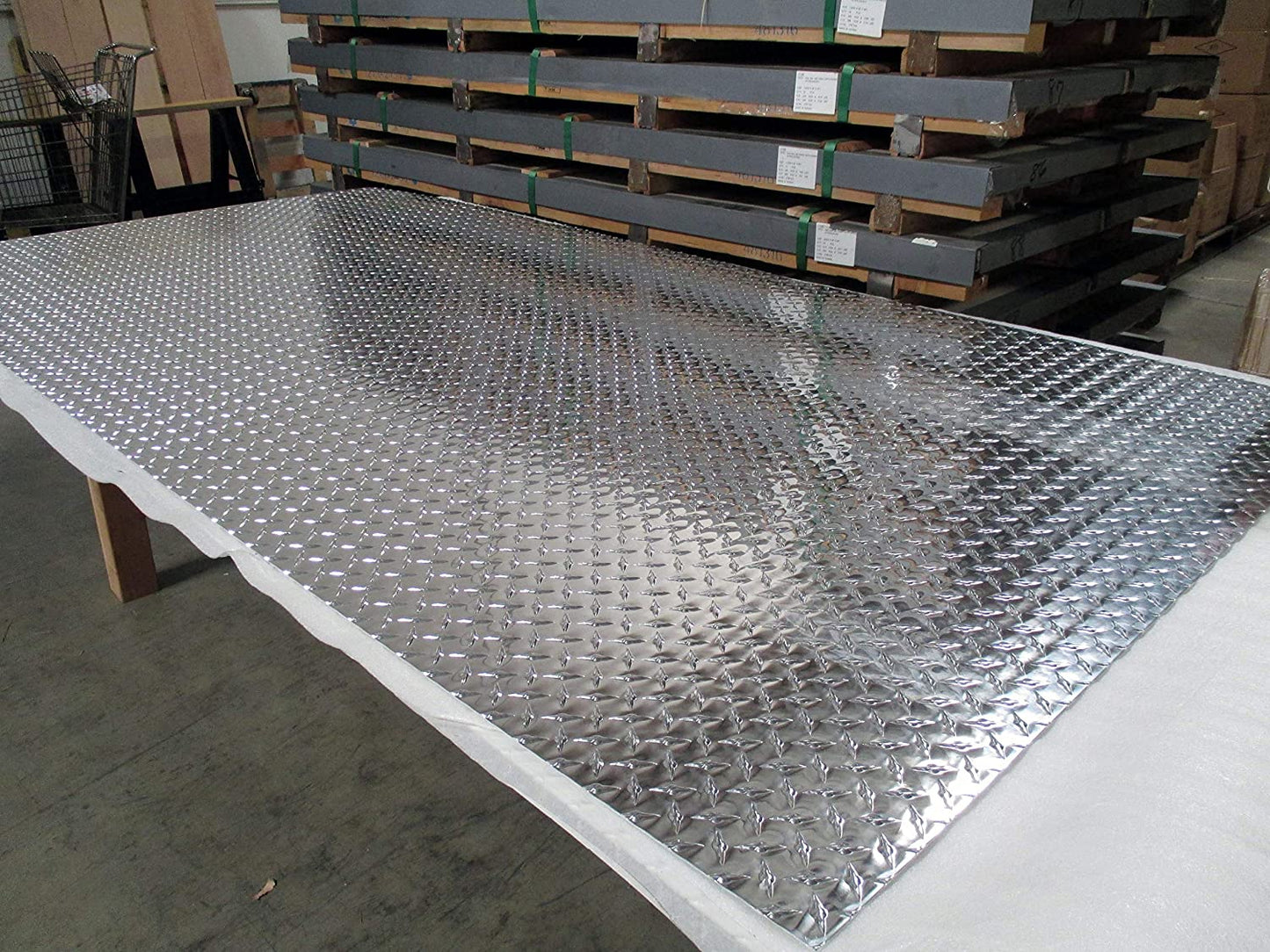 GALVANIZED DIAMOND PLATED 4X8 SHEET DECKING FOR TRAILERS