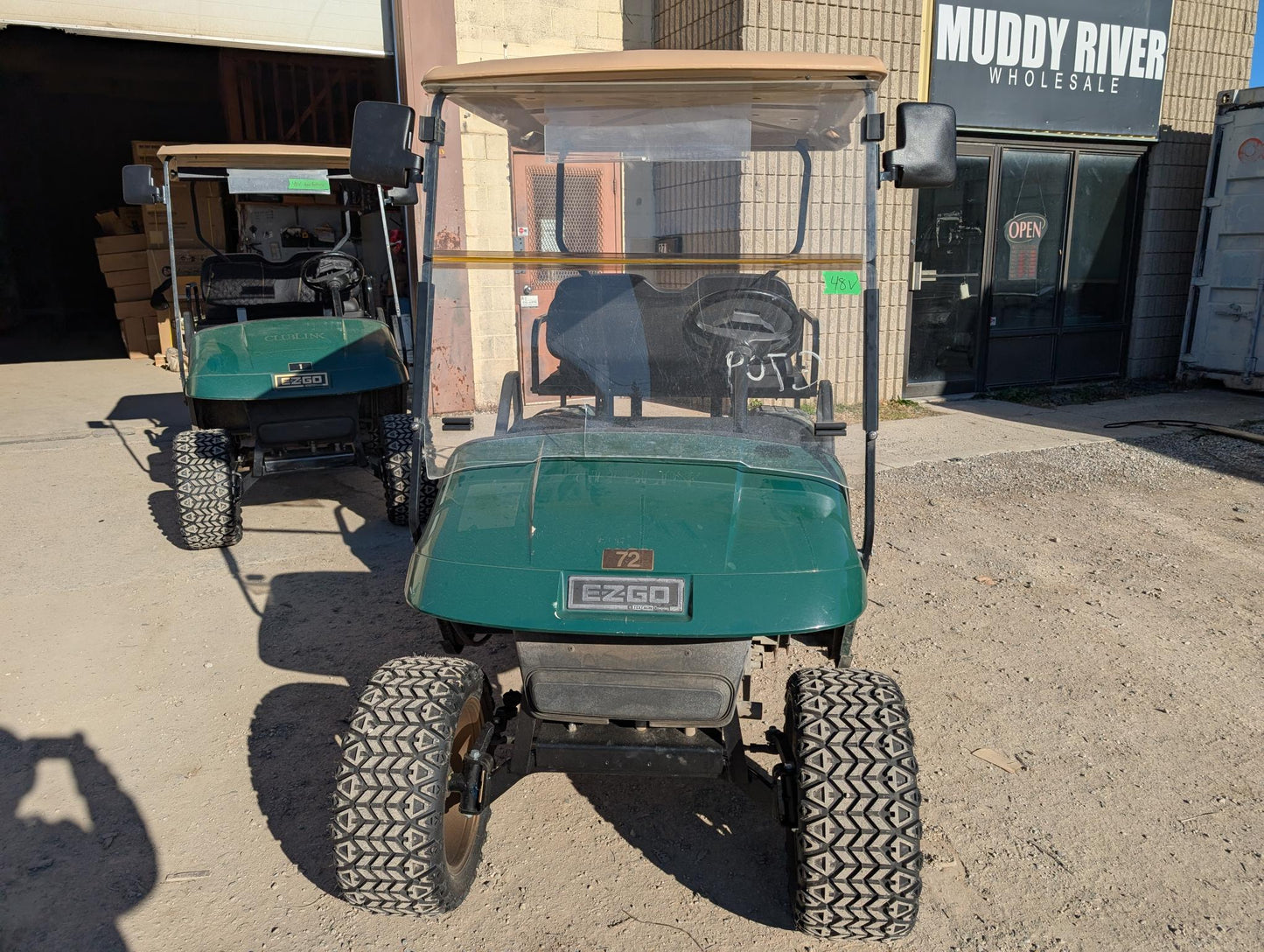2011 EZGO TXT LIFTED GOLF CART WITH NEW TIRES,NEW RIMS & NEW REAR SEAT ezgo