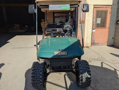 2009 EZ-GO TXT new lithium battery, new lift kit tires & rims, and new rear seat