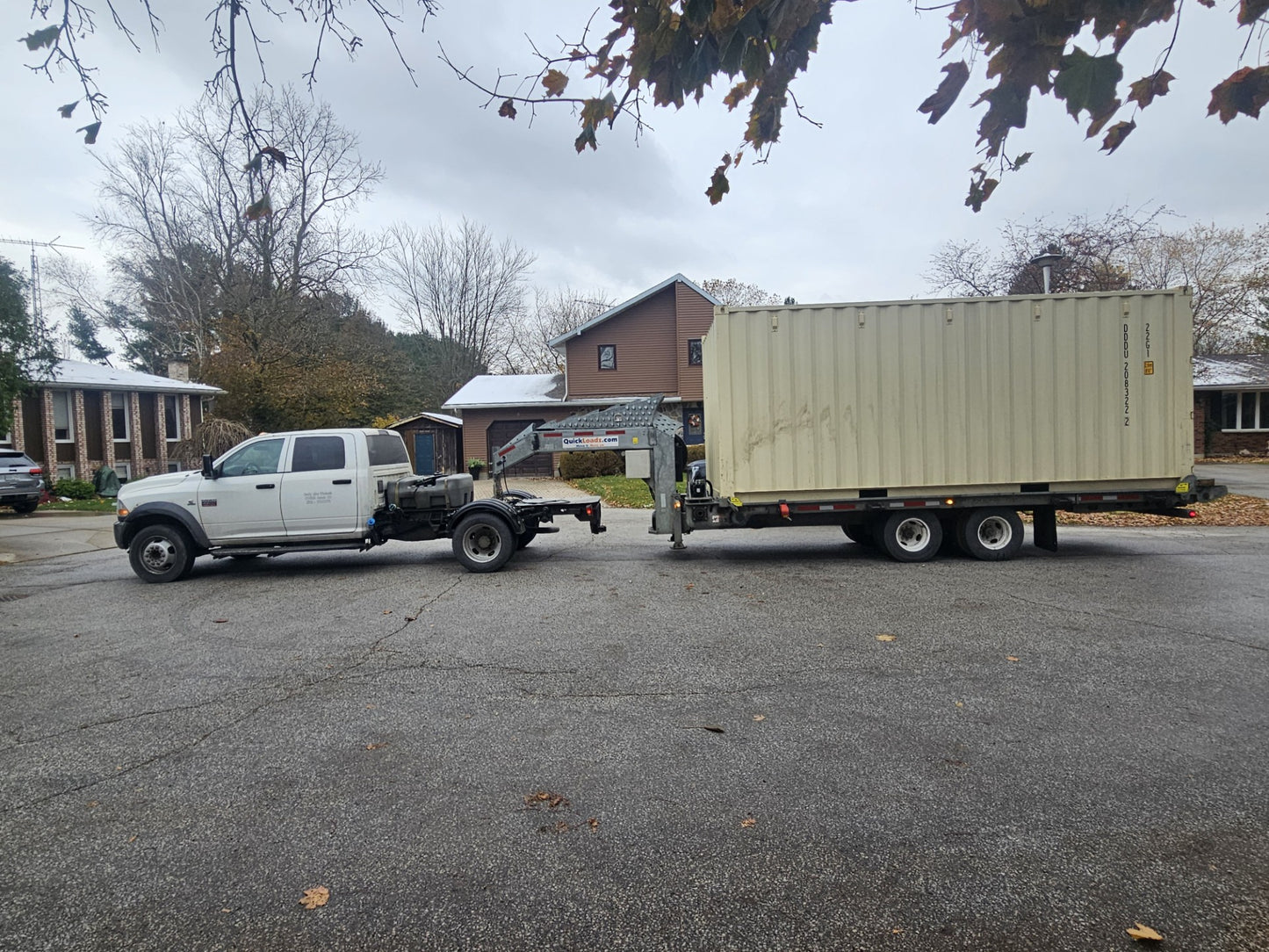 RENT 20FT OR 40FT SEA CONTAINERS. BEST/HALF PRICE RENTALS